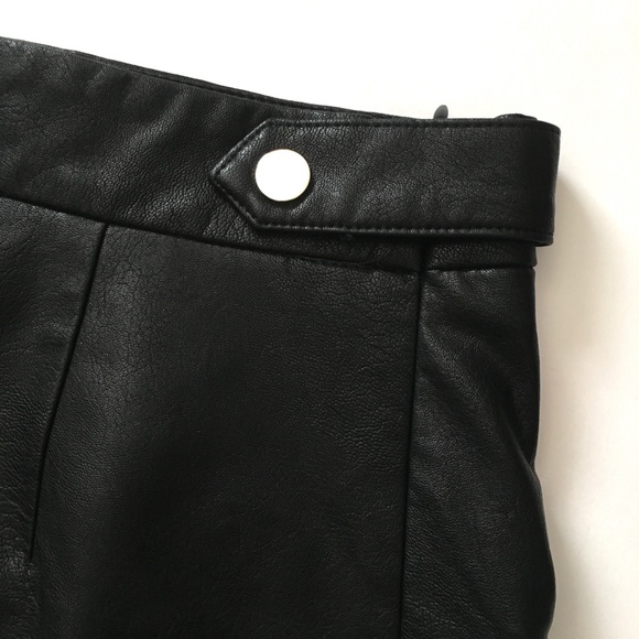 Two Feathers Delilah Leather Skirt Small - Picture 6 of 8